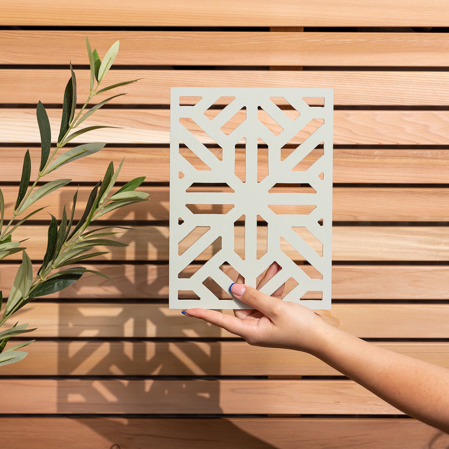 Green Bahia Tile Decorative Garden Screen Sample