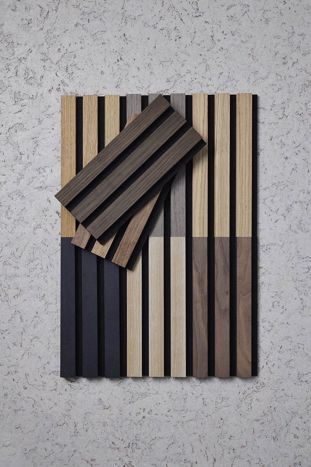 SlatWall Mini Smoked Oak
